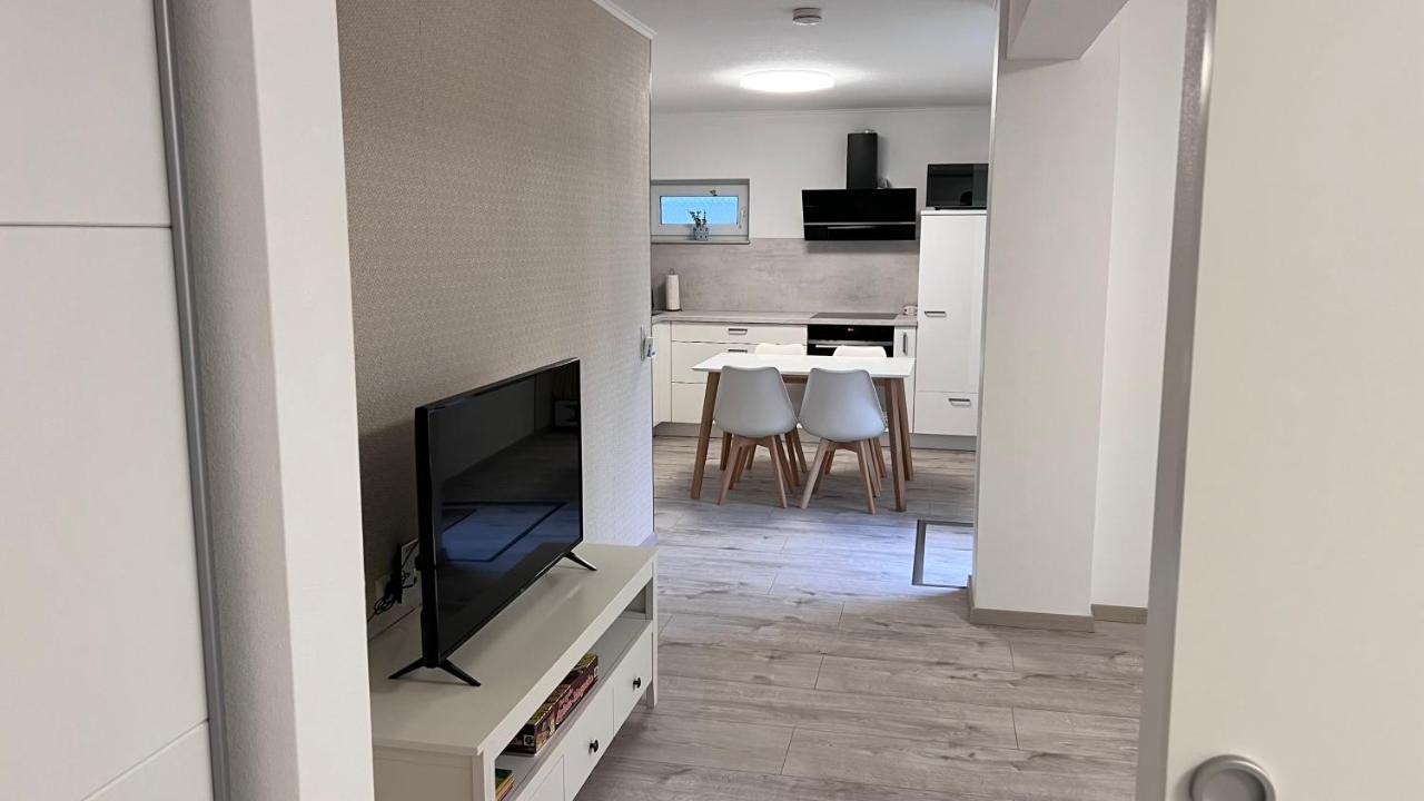 Awad'S White Apartment Руст Екстер'єр фото
